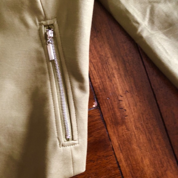 Green Blazer Tag On Original Price $69.00 - Picture 3 of 8